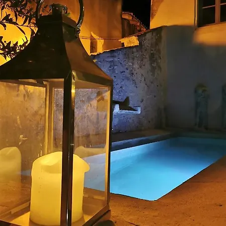 Bed & Breakfast Le Petit Chateau Châteauneuf-de-Gadagne