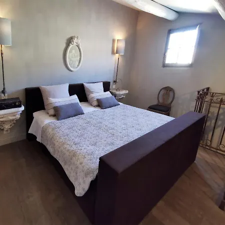 Bed & Breakfast Le Petit Chateau *