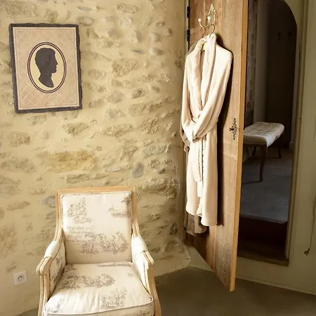 Le Petit Chateau Châteauneuf-de-Gadagne