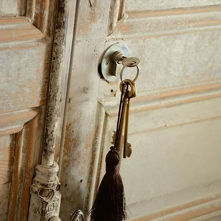 Bed & Breakfast Le Petit Chateau Châteauneuf-de-Gadagne